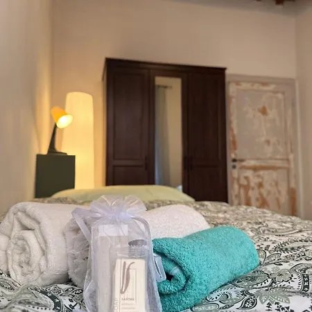 Casa In Corso, *